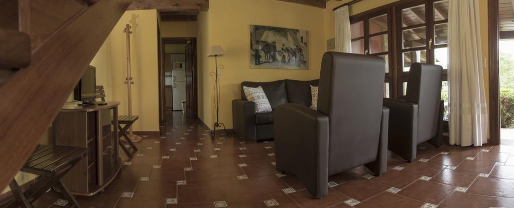 Casas Rurales Playa De Guadamia Llames de Pría Екстериор снимка
